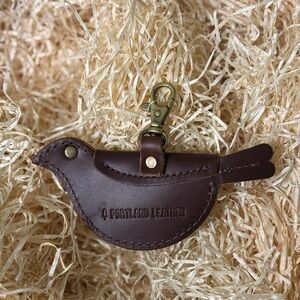 Portland Leather Mockingbird in Chocolate Brown 🦄